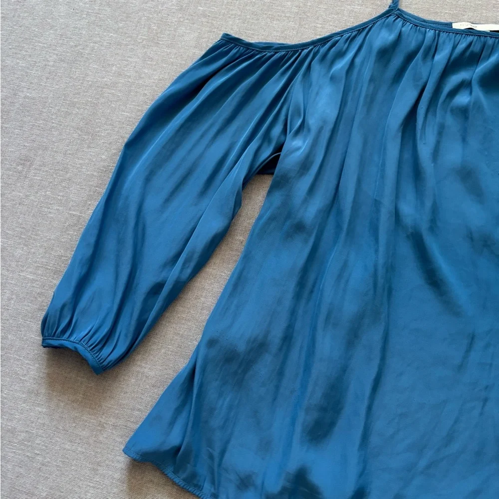 Maje royal blue cold shoulder top. - Picture 5 of 13